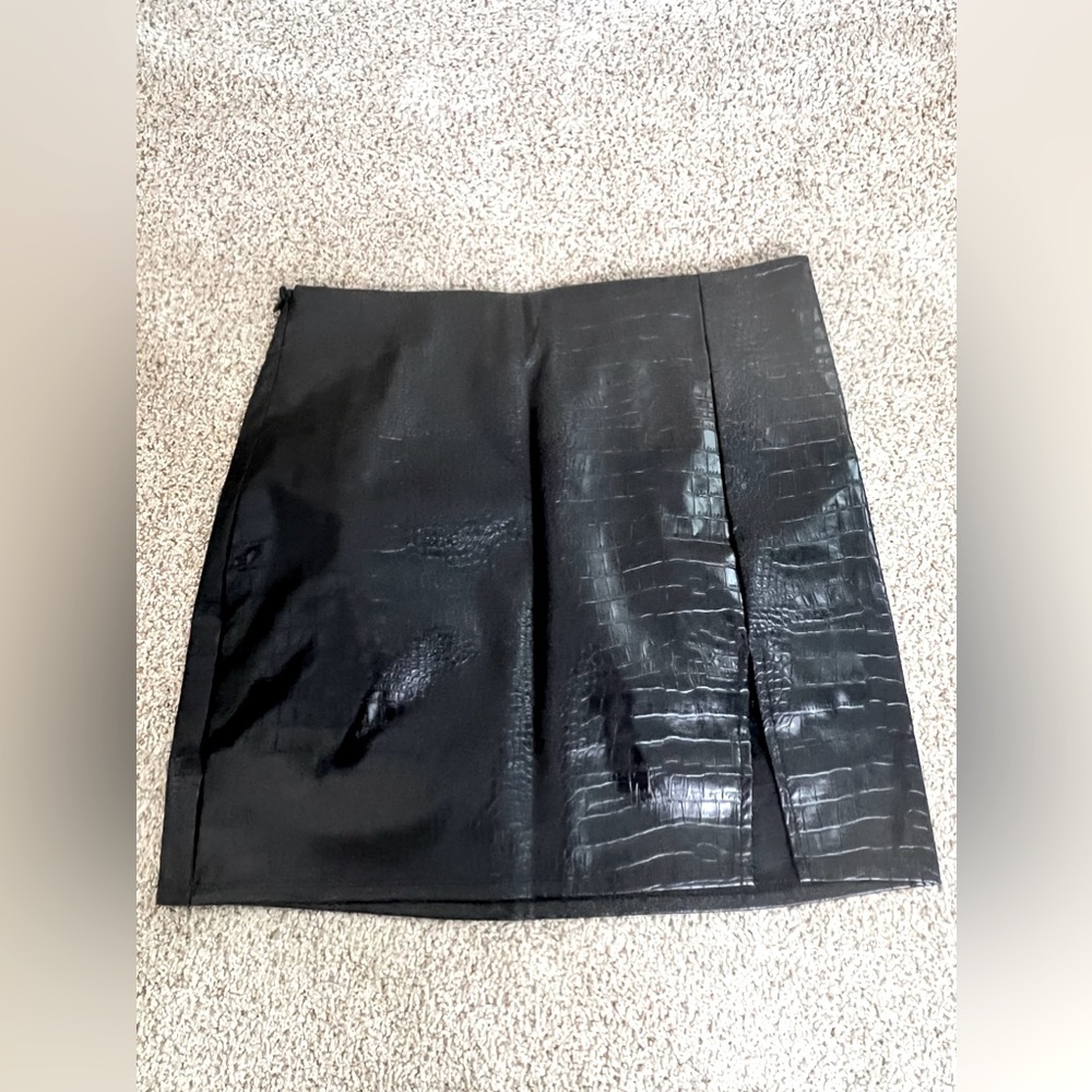 SHEIN, Black Faux Leather, Faux Snake Skin Mini Skirt, Brand New